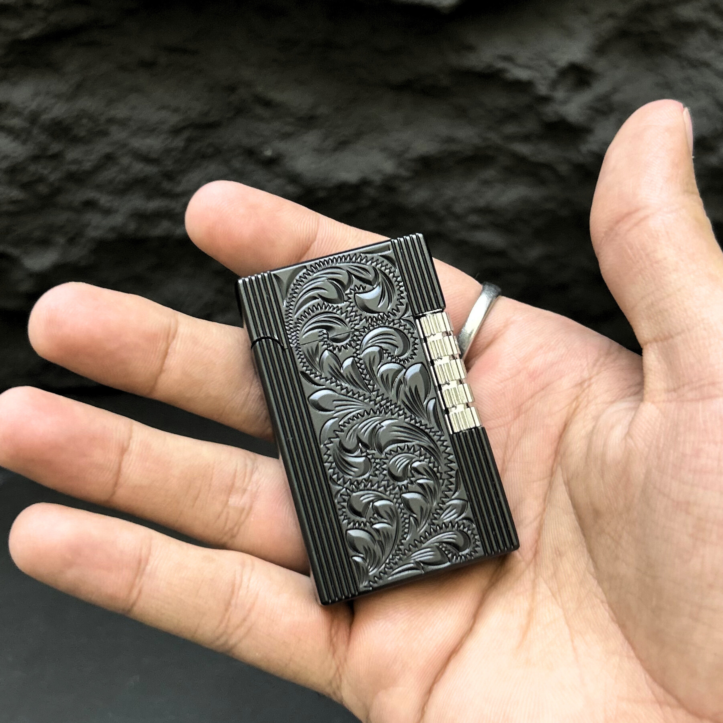 Onyx Royale Lighter
