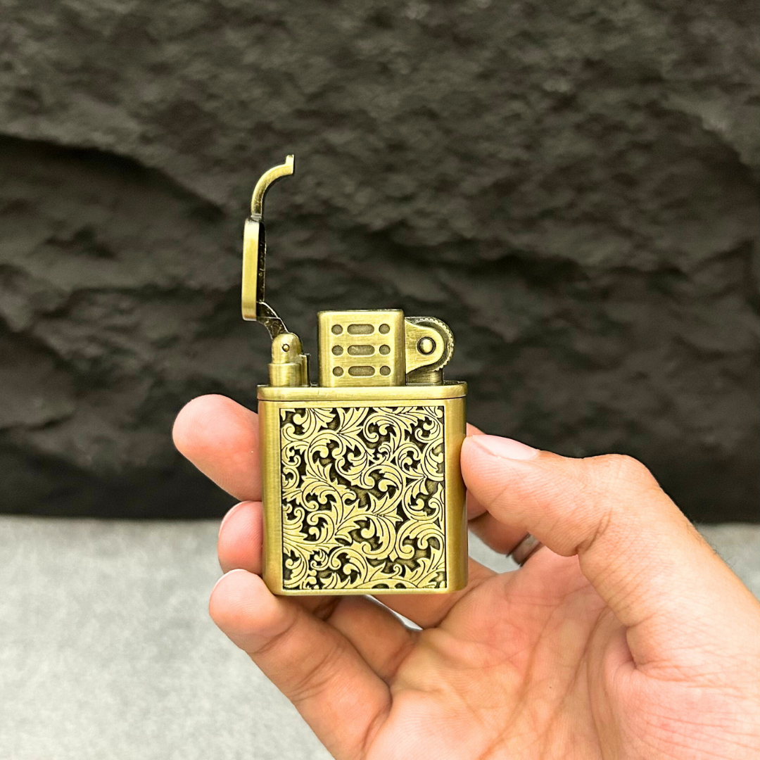 Vintage Design Red Flame Lighter