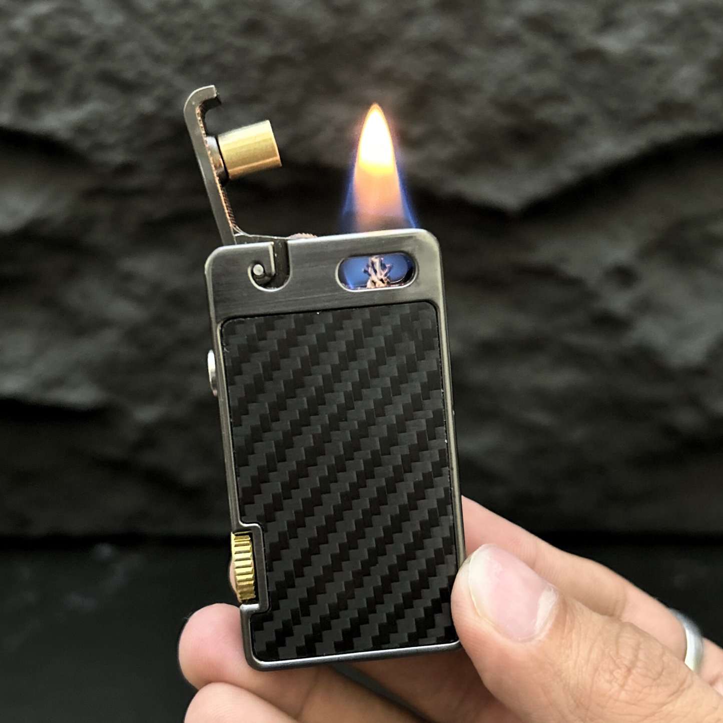Nova Black Lighter