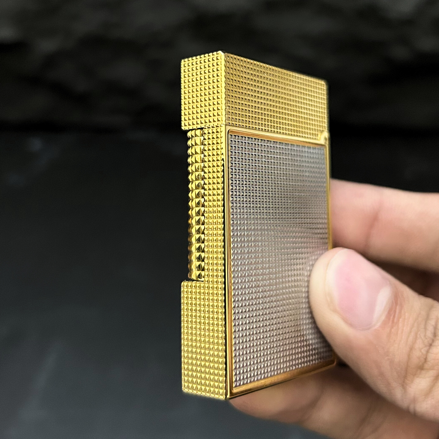 Gilded Crest Lighter (Note: ₹1000 advance payment will be collected for Cash on Delivery orders before dispatch)