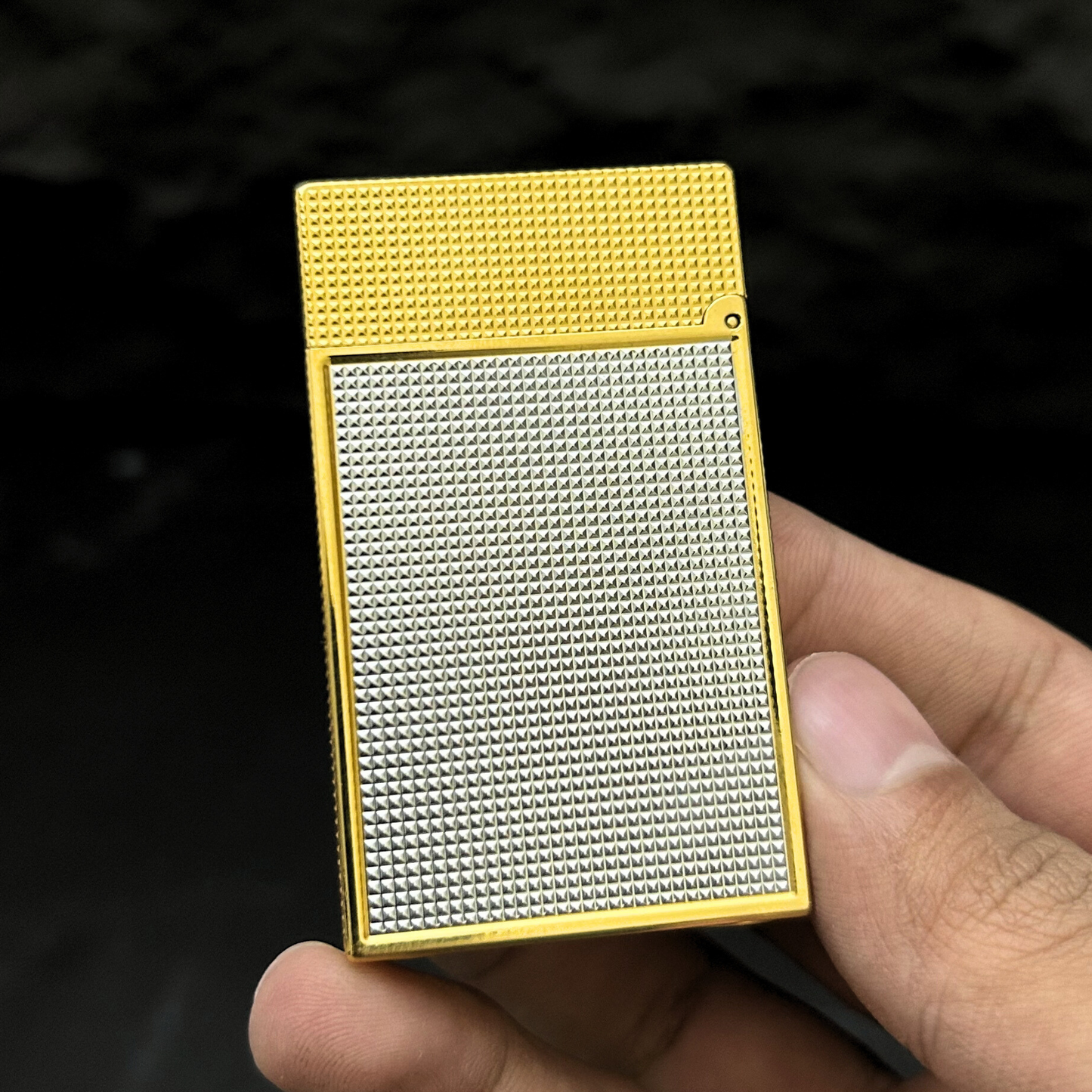 Gilded Crest Lighter (Note: ₹1000 advance payment will be collected for Cash on Delivery orders before dispatch)