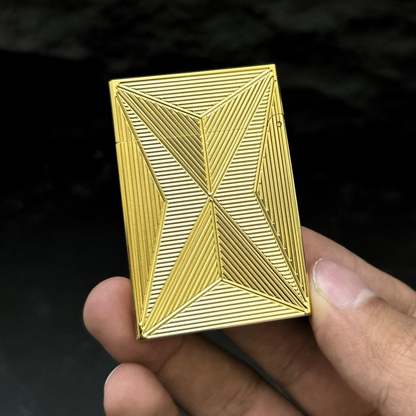 Crown Prism Lighter (Note: ₹1000 advance payment will be collected for Cash on Delivery orders before dispatch)