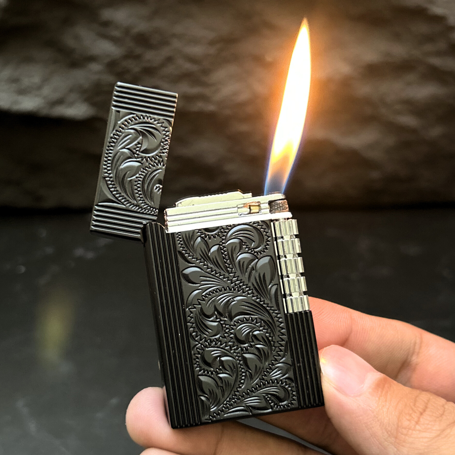 Onyx Royale Lighter