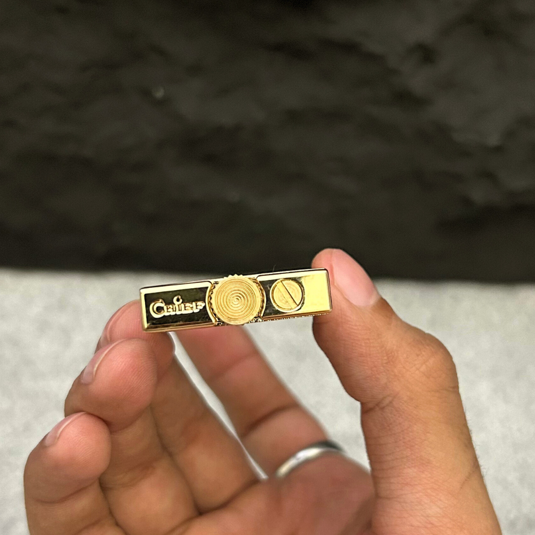 Aureum Noir Lighter