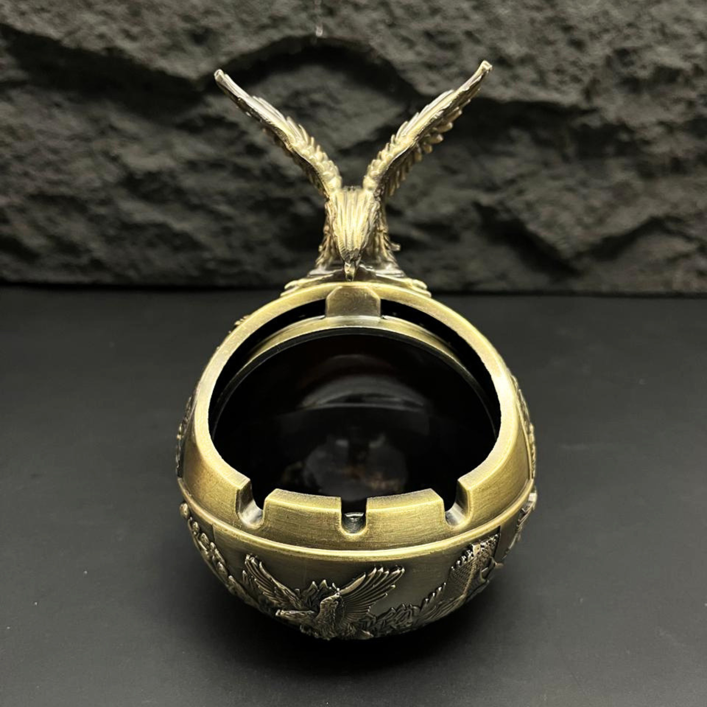 Falcon Ashtray With Lid