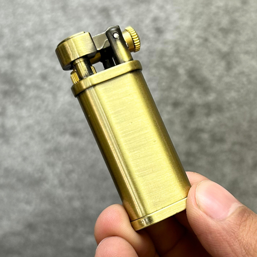 Vintage Intricate Lighter - Fuel Varient