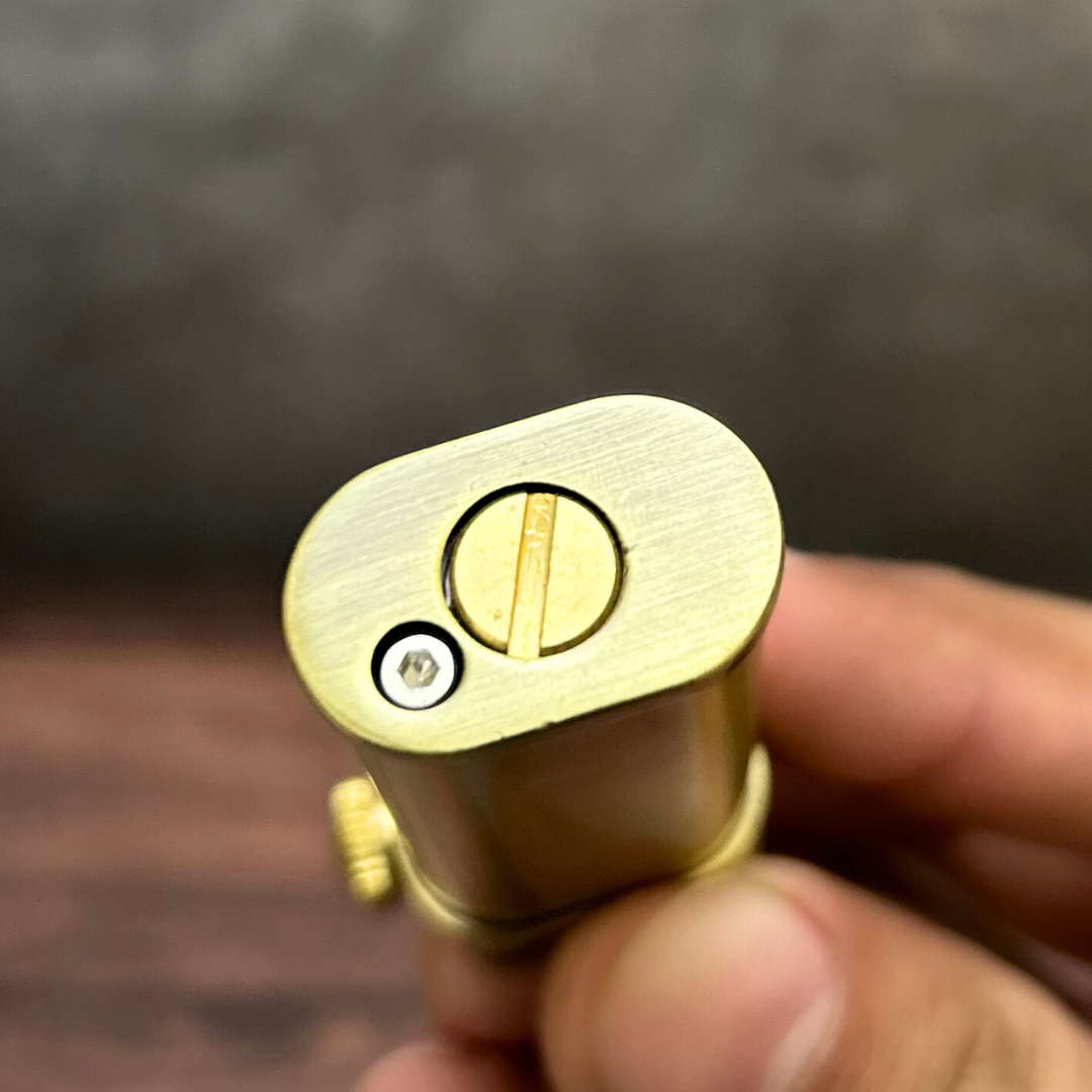 Vintage Intricate Lighter - Fuel Varient