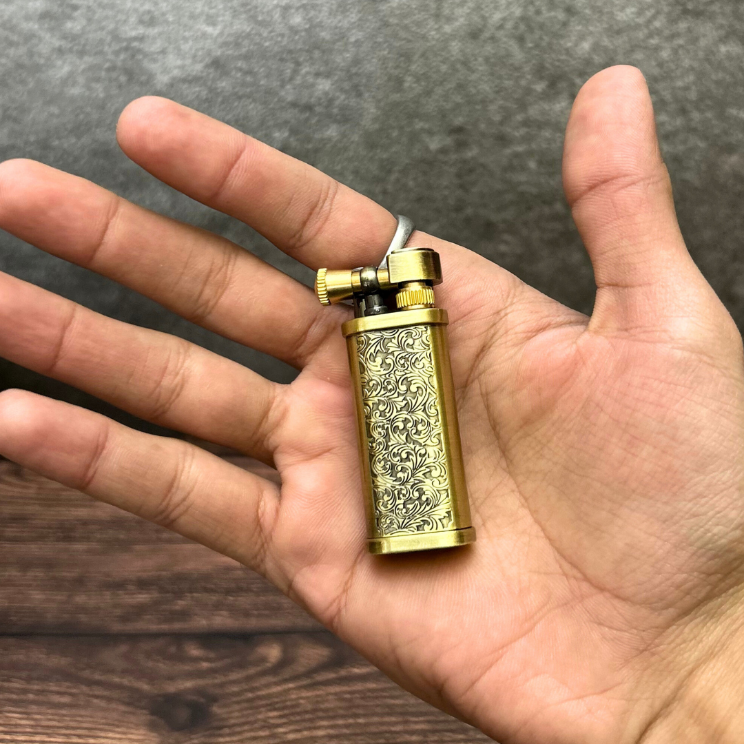 Vintage Intricate Lighter - Fuel Varient